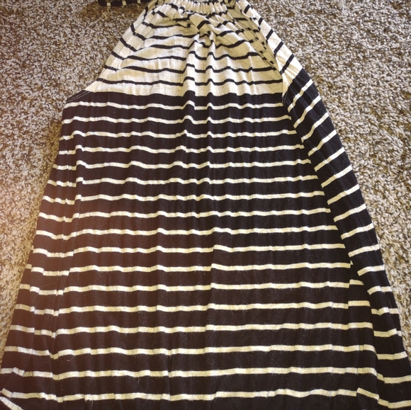 Max studio top - Picture 1 of 2